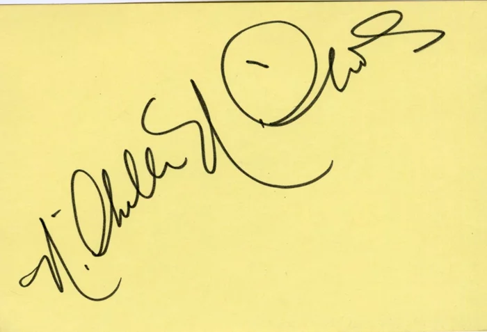 Nichelle Nichols autograph