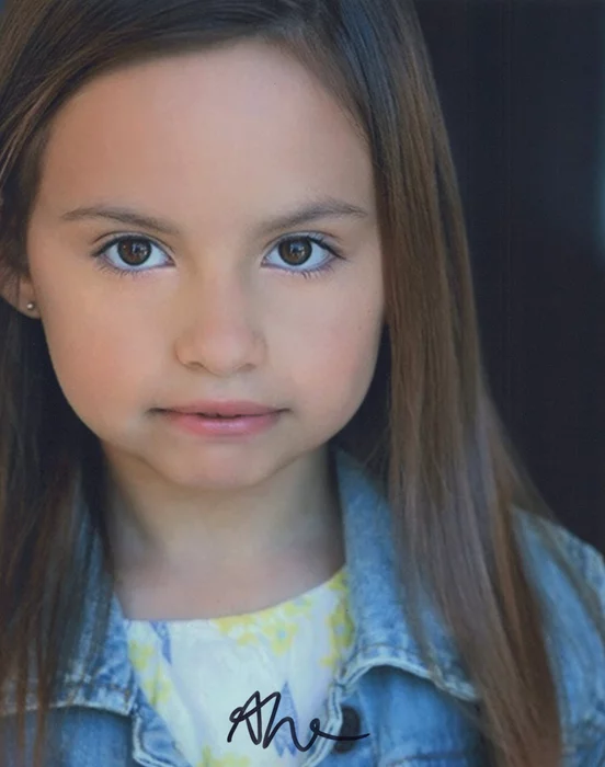 Shea Taylor autograph