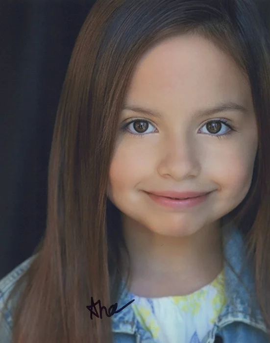 Shea Taylor autograph