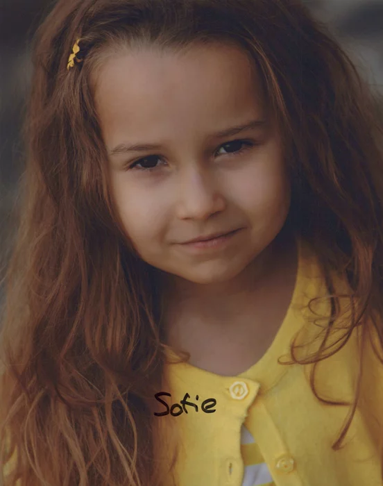 Sofie Taylor autograph