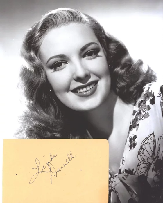 Linda Darnell autograph