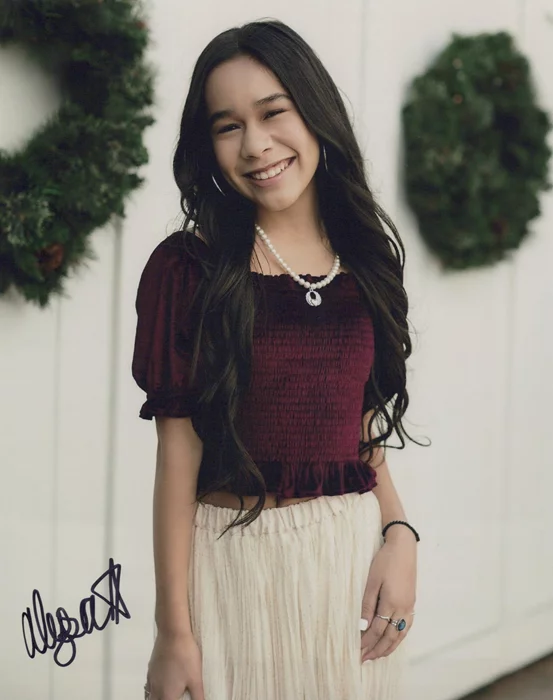 Alyssa Gutierrez-Sierra autograph