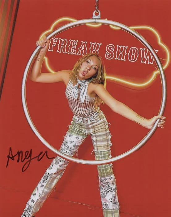 Anya Kay autograph
