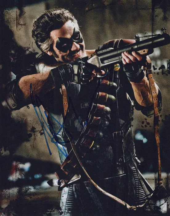 Jeffrey Dean Morgan autograph