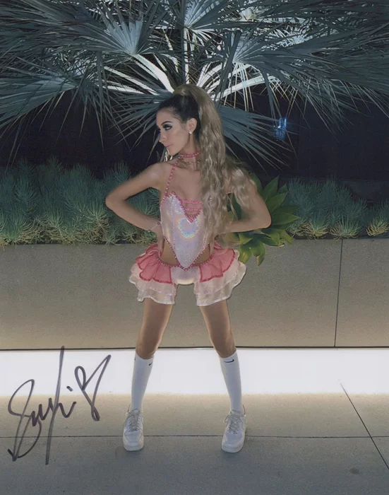 Sofie SanFilippo autograph