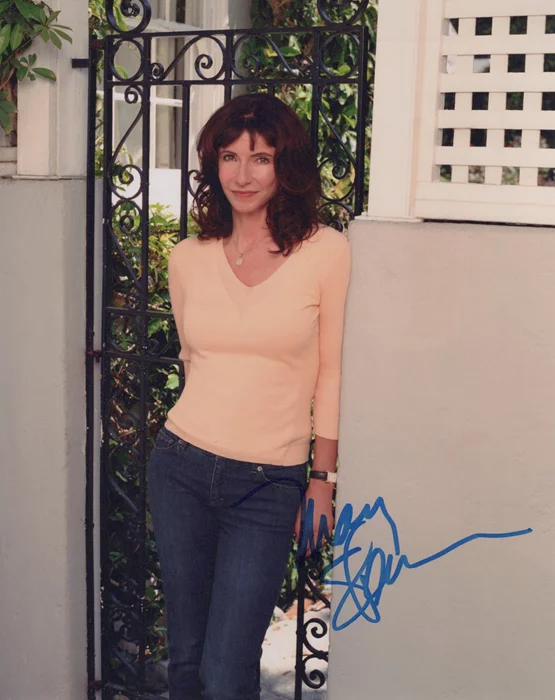 Mary Steenburgen autograph