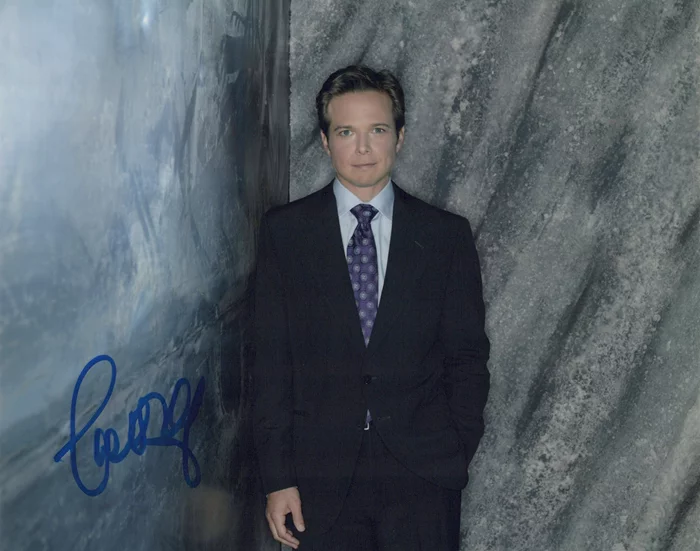 Scott Wolf autograph