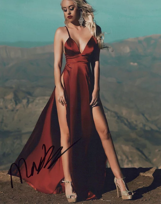 Matilda Dahlin autograph