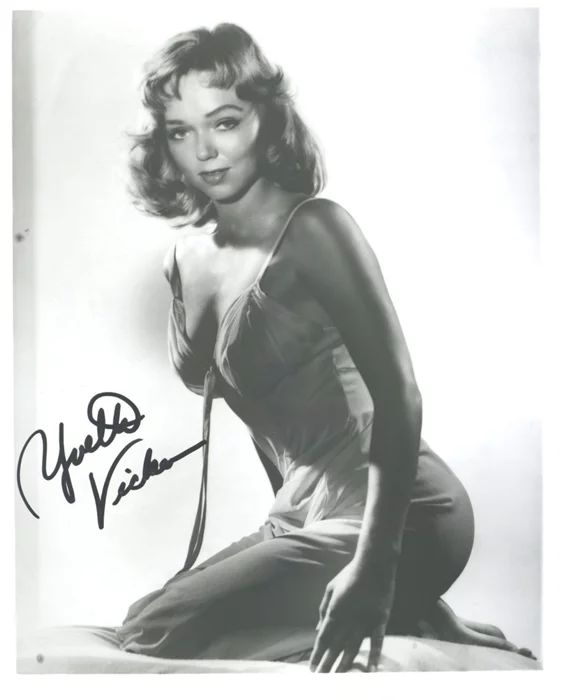 Yvette Vickers autograph