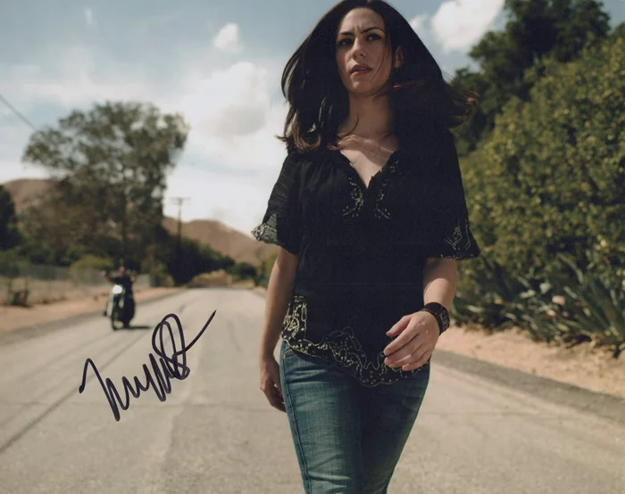 Maggie Siff autograph