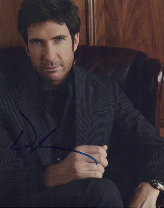 Dylan McDermott autograph