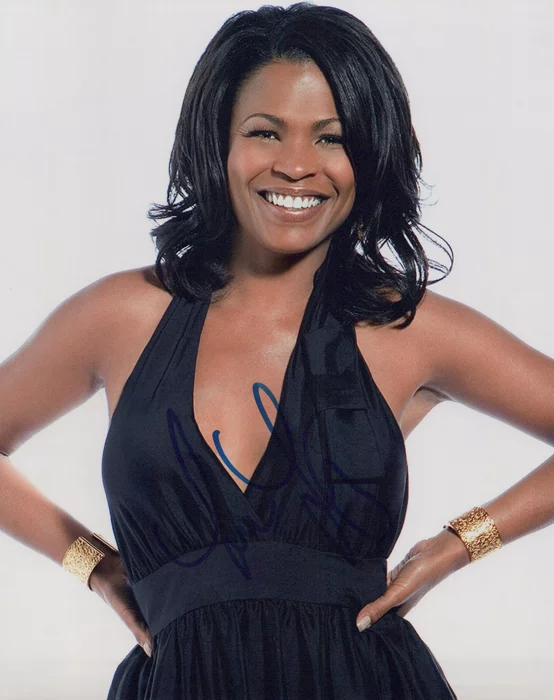 Nia Long autograph