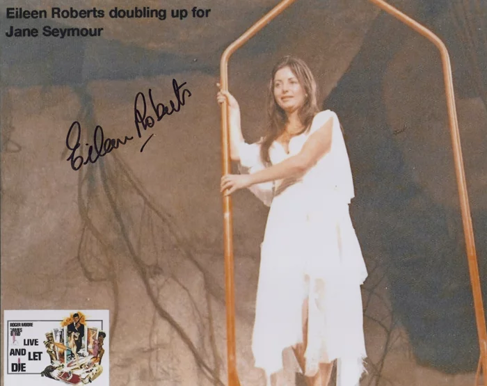 Eileen Roberts autograph