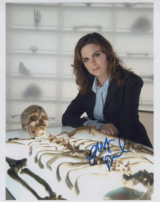 Emily Deschanel autograph