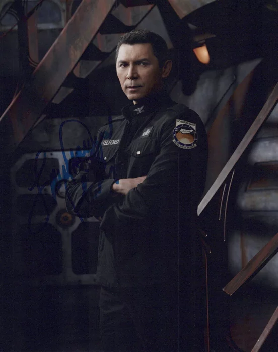 Lou Diamond Phillips autograph
