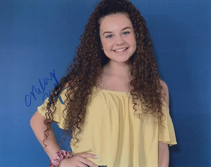 Ashley Keefe autograph