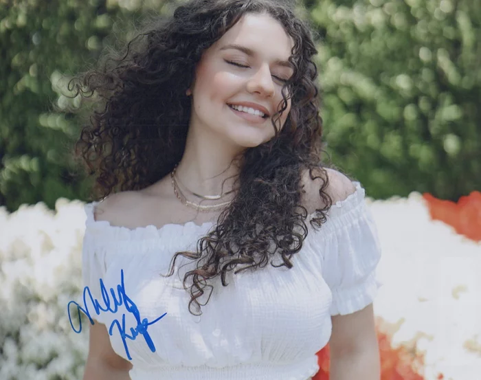 Ashley Keefe autograph