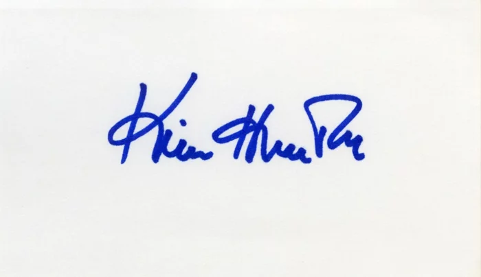 Kim Hunter autograph