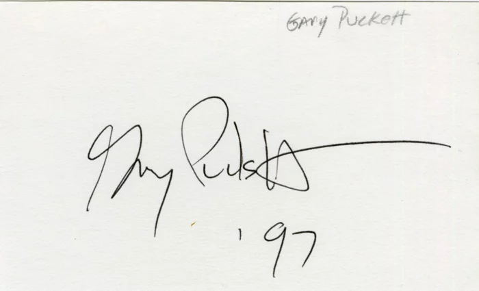 Gary Puckett autograph