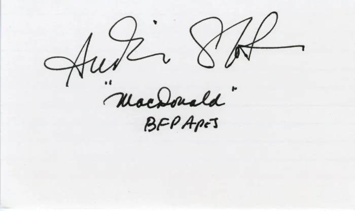 Austin Stoker autograph