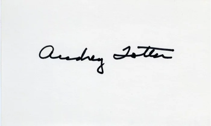 Audrey Totter autograph