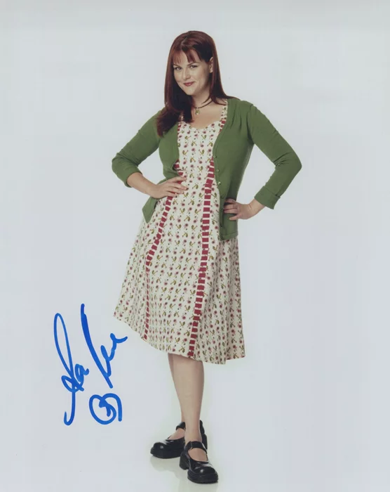 Sara Rue autograph