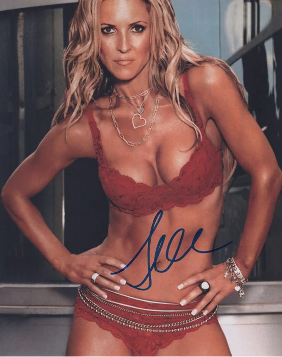 Jillian Barberie autograph
