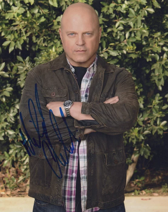 Michael Chiklis autograph