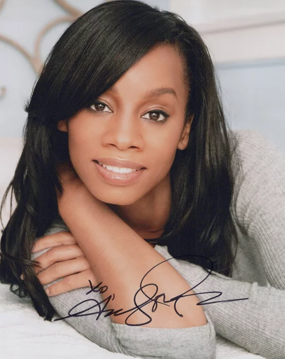 Anika Noni Rose autograph