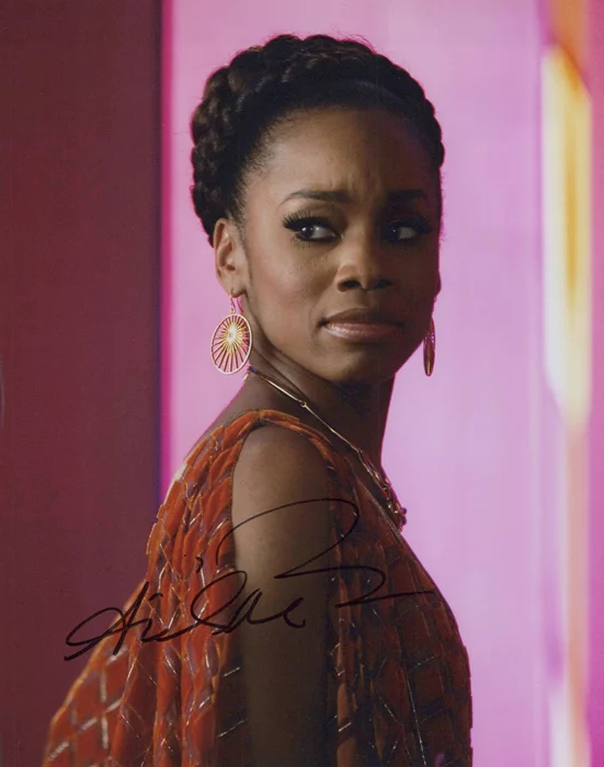 Anika Noni Rose autograph