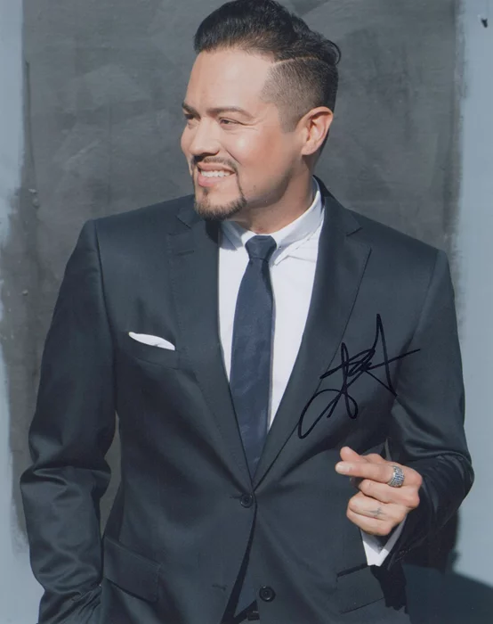 Andy Vargas autograph