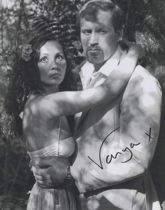 Vanya Seager autograph