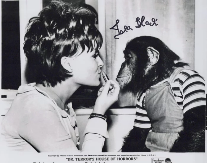 Isla Blair autograph