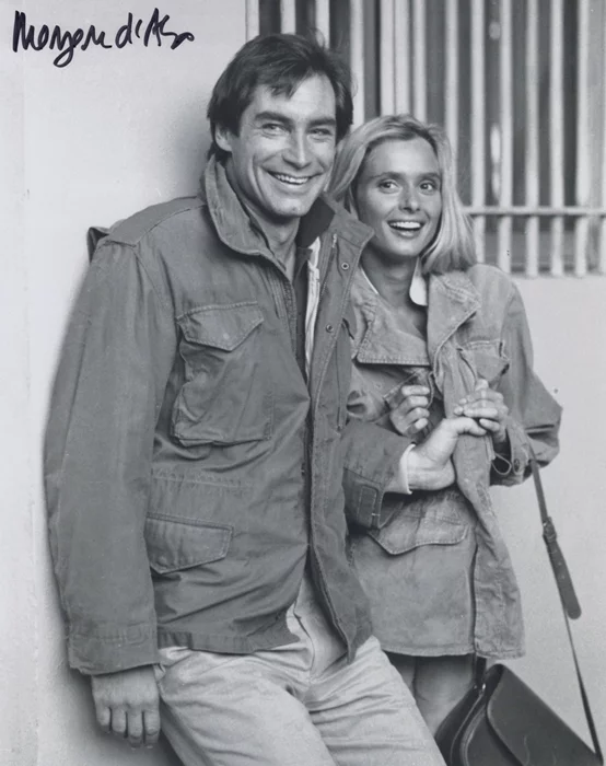 Maryam D'Abo autograph