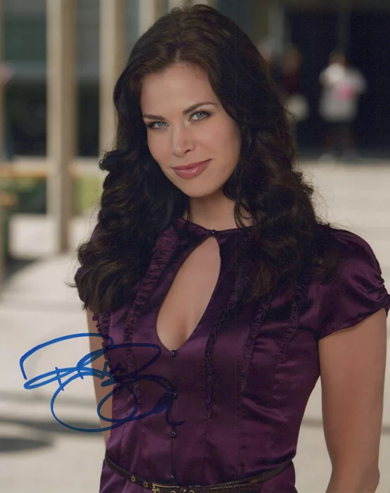 Brooke Burns autograph