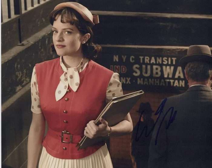 Elisabeth Moss autograph