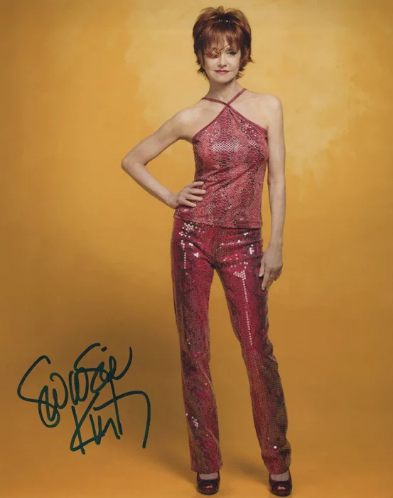 Swoosie Kurtz autograph
