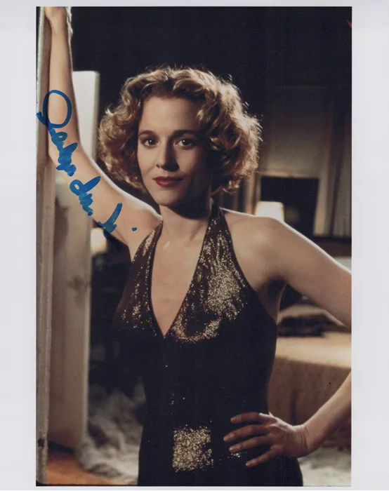Penelope Ann Miller autograph