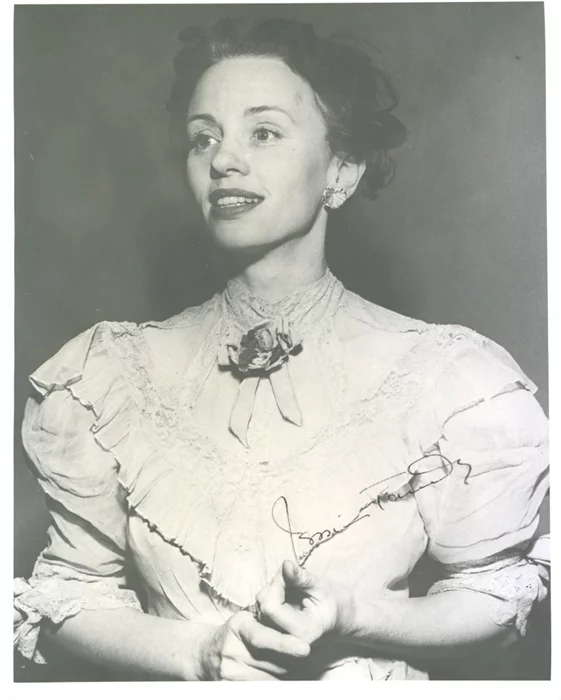 Jessica Tandy autograph