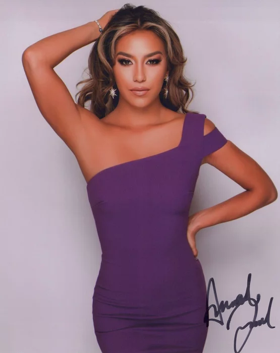 Amanda Ford autograph