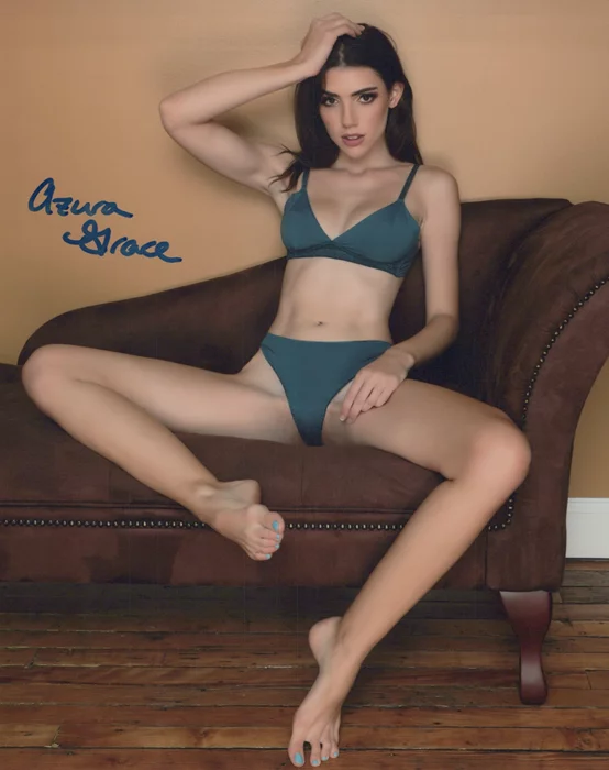 Azura Grace autograph