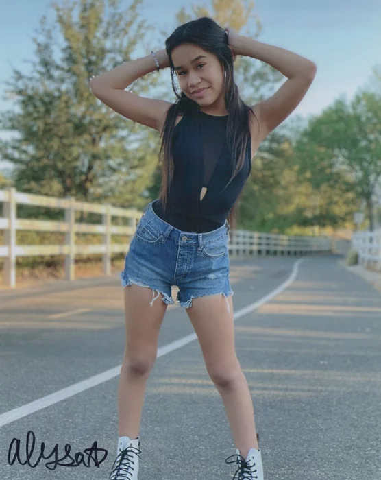 Alyssa Gutierrez-Sierra autograph