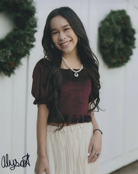 Alyssa Gutierrez-Sierra autograph