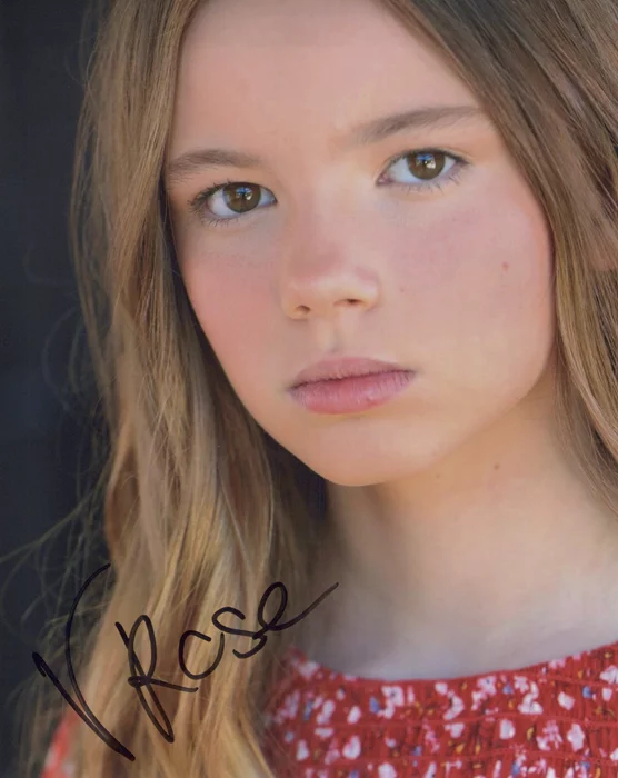 Victoria Rose Mueller autograph