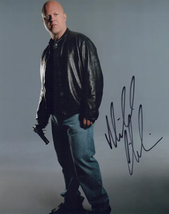 Michael Chiklis autograph