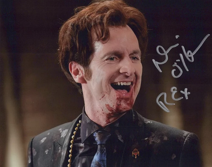 Denis O'Hare autograph