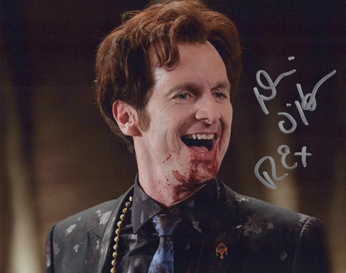 Denis O'Hare autograph