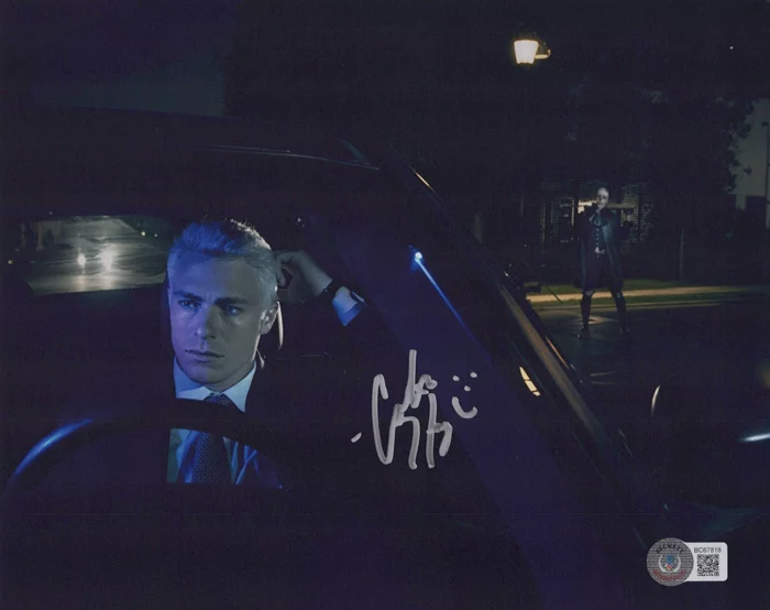 Colton Haynes autograph