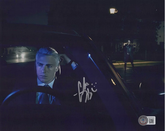 Colton Haynes autograph