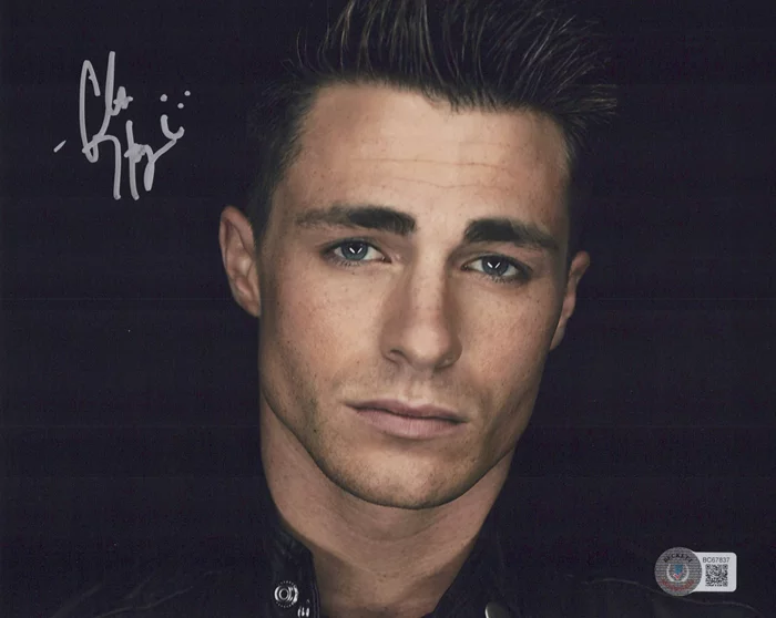 Colton Haynes autograph